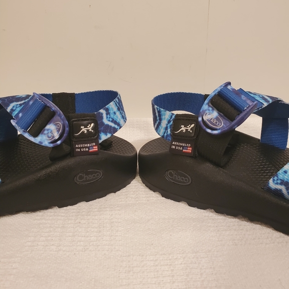 🆕️ WIDE CHACO Z1 CLASSIC BLUE TIE-DYE SANDALS - Picture 2 of 4